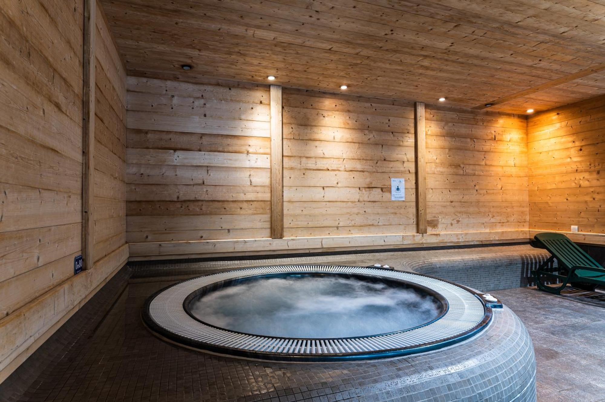 Lagrange Vacances Les Hauts De Comborciere Fontcouverte-la-Toussuire エクステリア 写真
